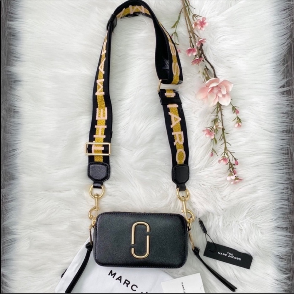 📸🌟 SOLD - MARC JACOBS Snapshot Camera Bag 🌟📸 - Picture 1 of 15